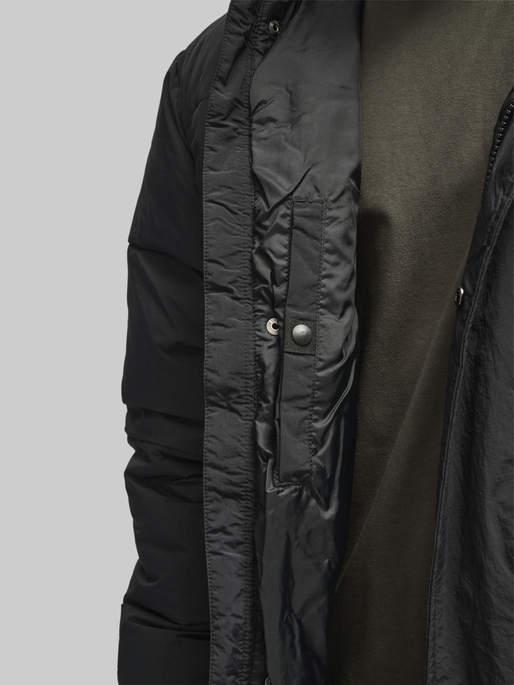 HALO THERMOLITE LONG PUFFER, BLACK, model