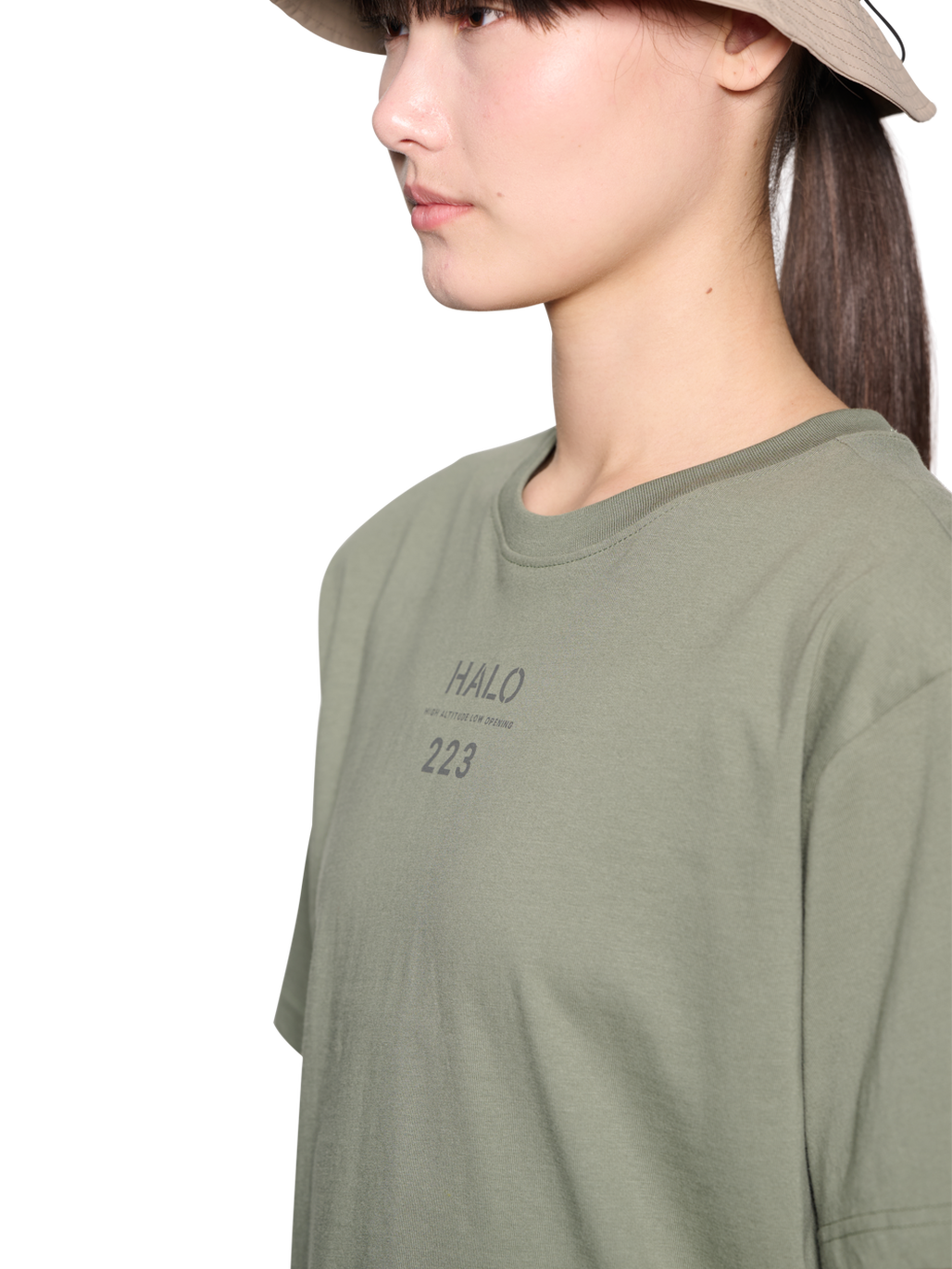 HALO PATCH GRAPHIC T-SHIRT, AGAVE GREEN, model