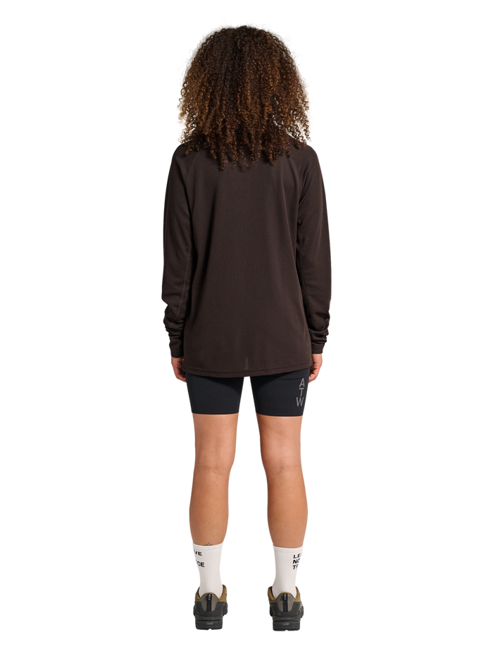 HALO SORONA HALF ZIP, CHOCOLATE TORTE, model