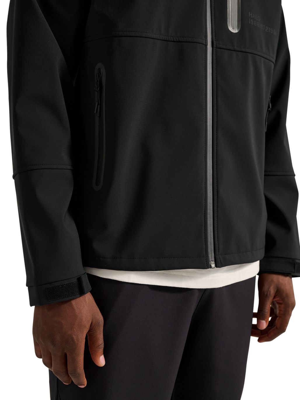 HALO ELITE SOFTSHELL JACKET, BLACK, model