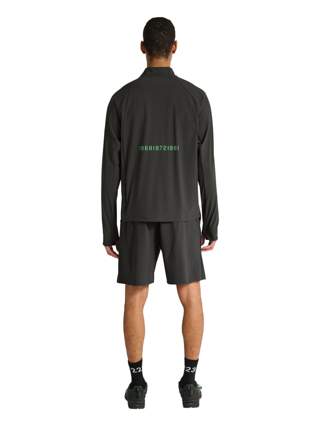 HALO AIR HALF ZIP SHIRT, RAVEN, model