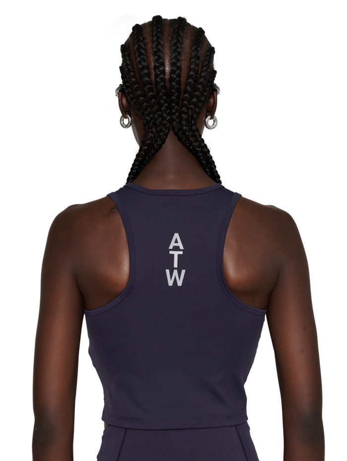 HALO WOMEN TRAINING TOP, DEEP WELL/DEEP WELL, model