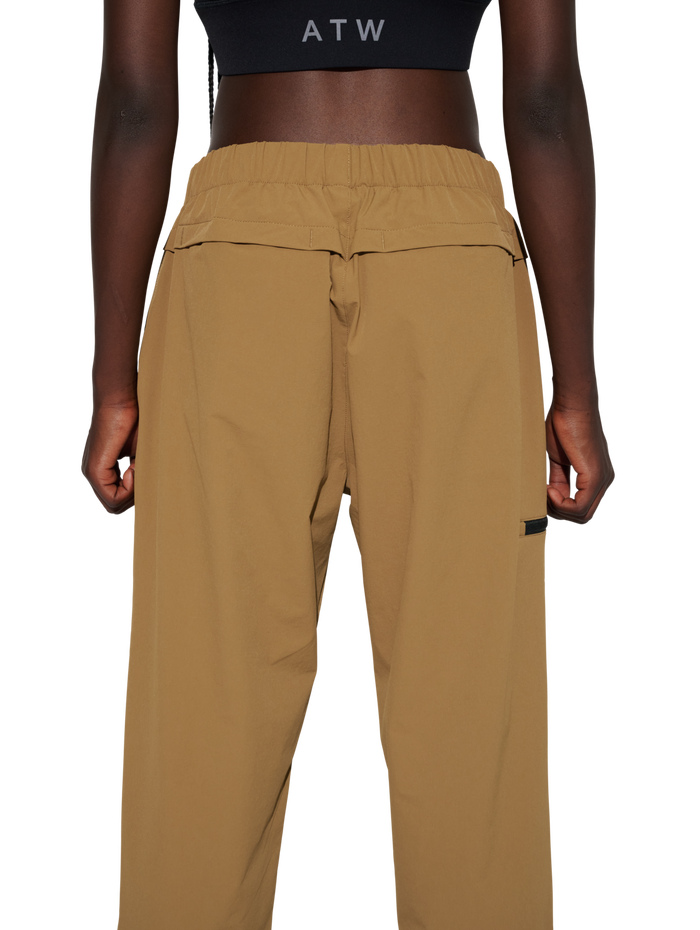 HALO TACTICAL PANTS, KANGAROO, model