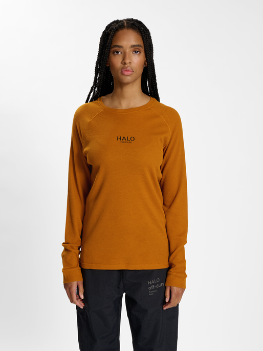 HALO WAFFLE LONGSLEEVE, RUST ORANGE, model