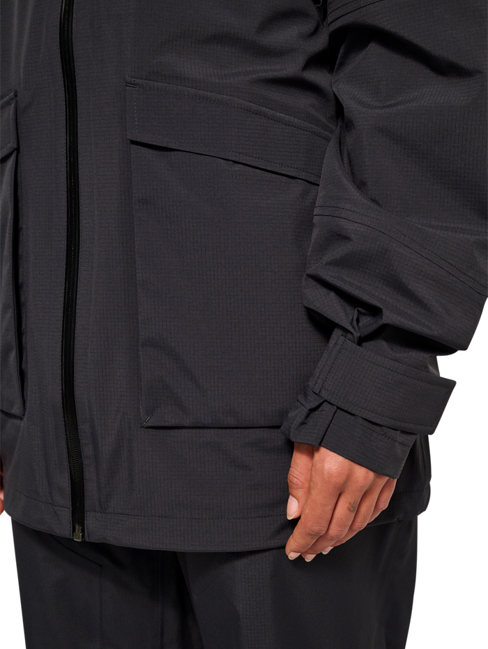 HALO GHOST SHELL JACKET, BLACK, model