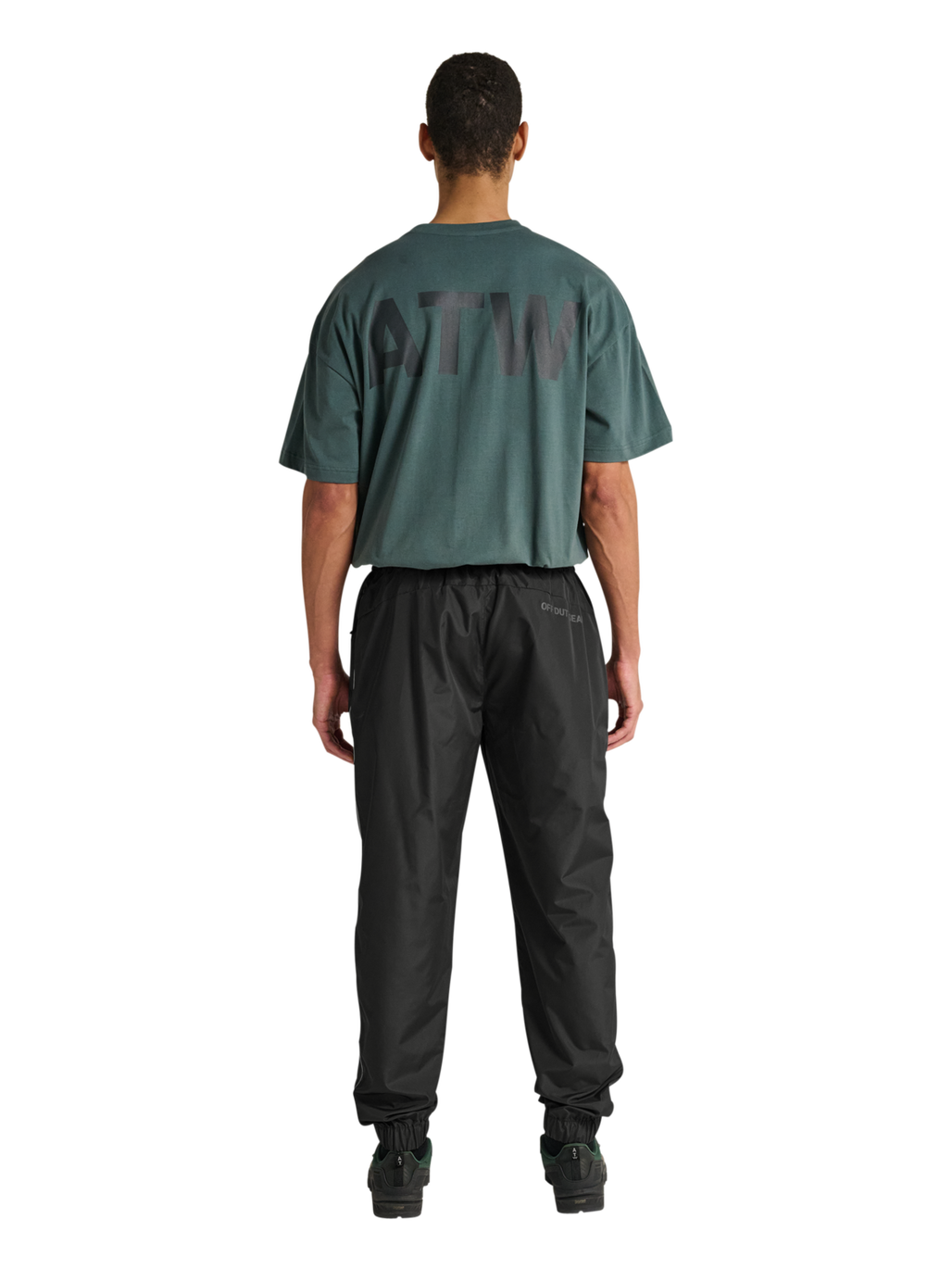 HALO STEEL TRACKSUIT PANTS, RAVEN, model