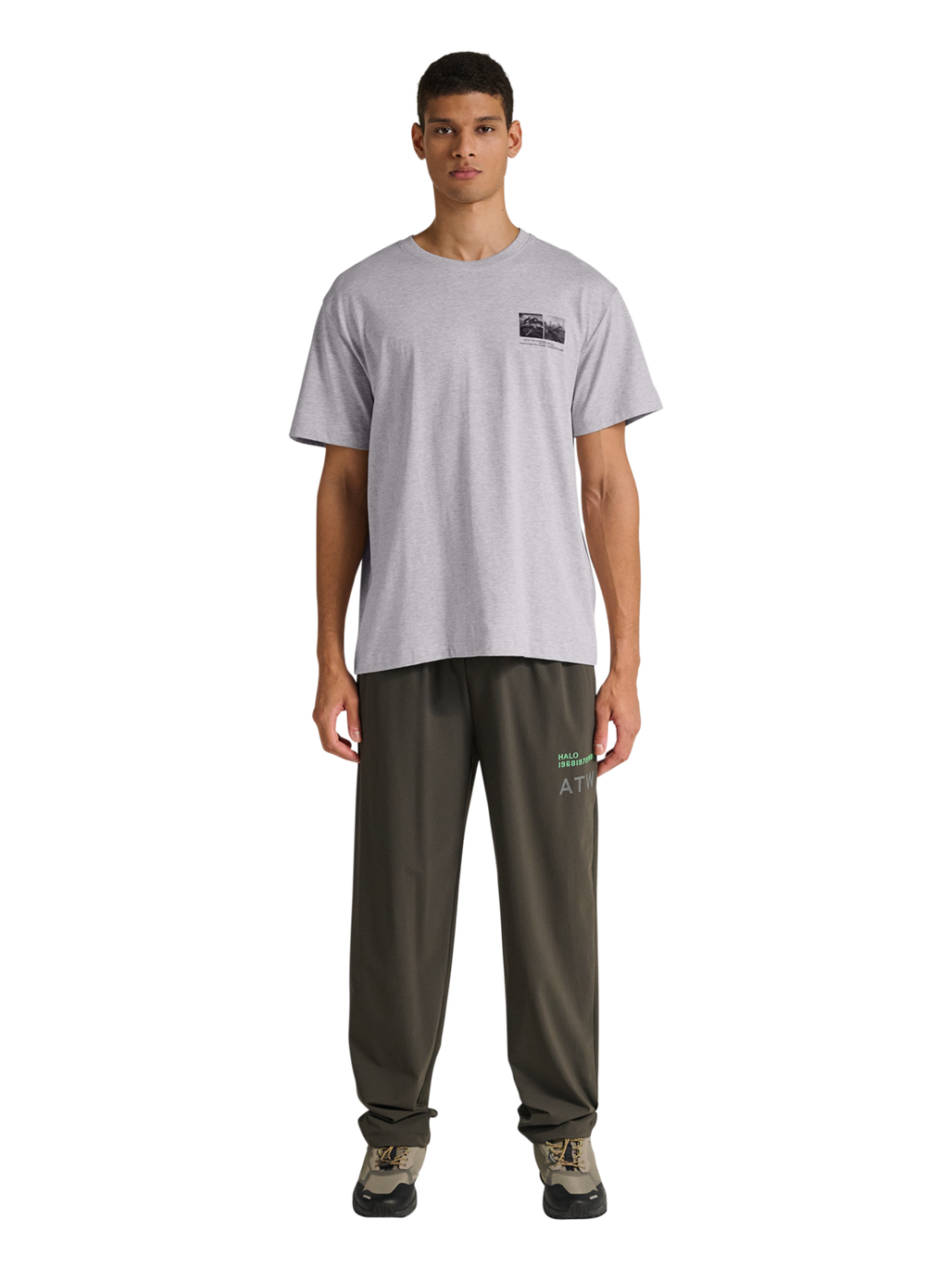 HALO GRAPHIC T-SHIRT, LIGHT GREY MELANGE, model
