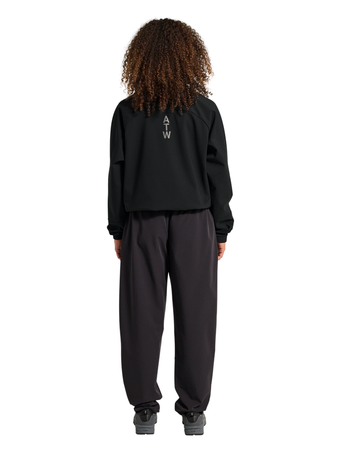 HALO ELITE SOFTSHELL JACKET, BLACK, model