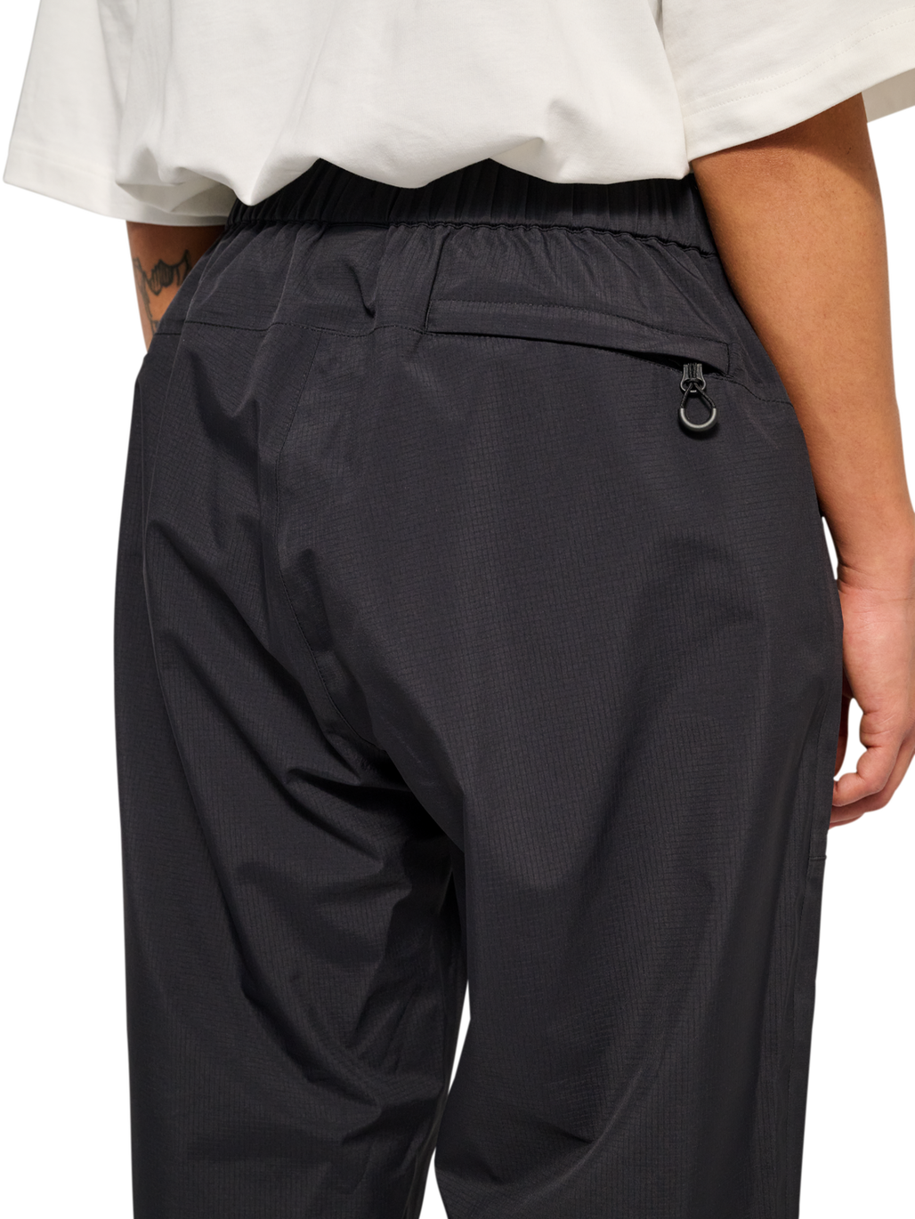 HALO GHOST SHELL PANTS, BLACK, model