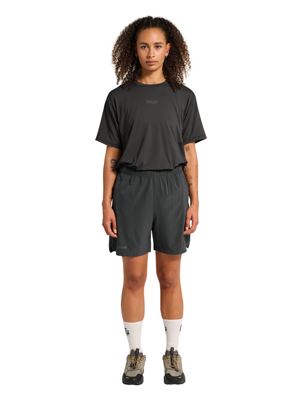 HALO SCOUT SHORTS, ASPHALT, model