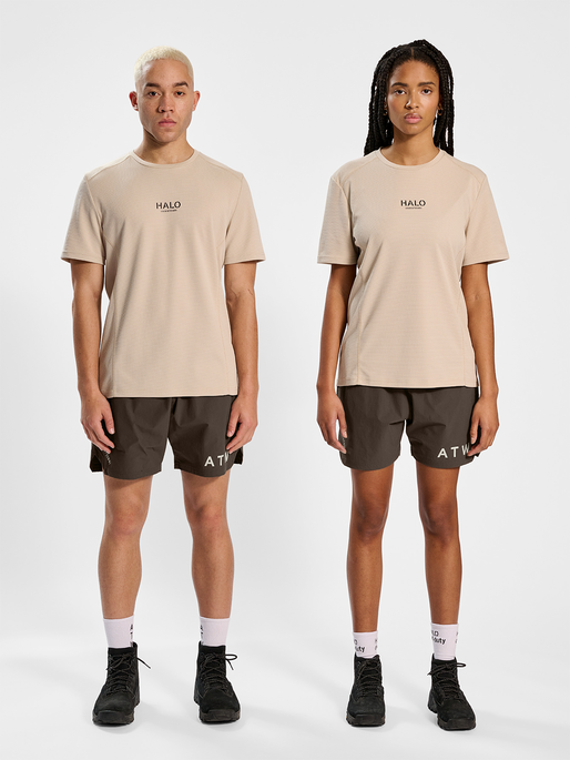 HALO SHORT, MAJOR BROWN, model