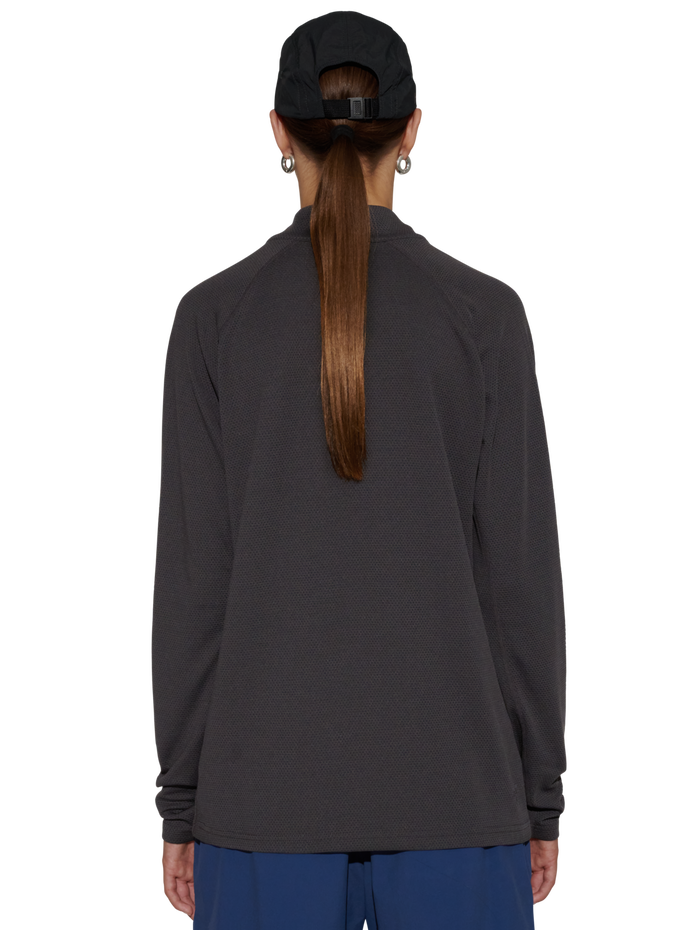 HALO SORONA HALF ZIP, RAVEN, model