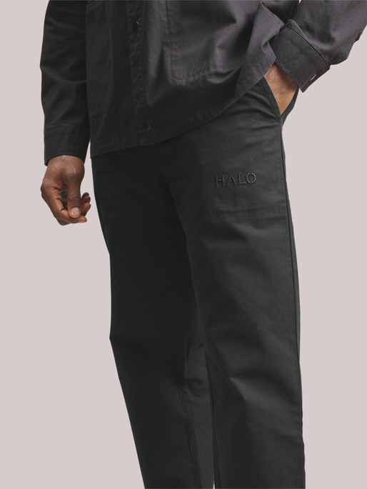 HALO UTILITY PANTS, BLACK, model