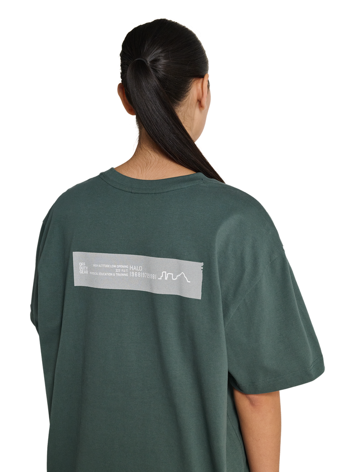 HALO GRAPHIC T-SHIRT, GARDEN TOPIARY/SILVER, model