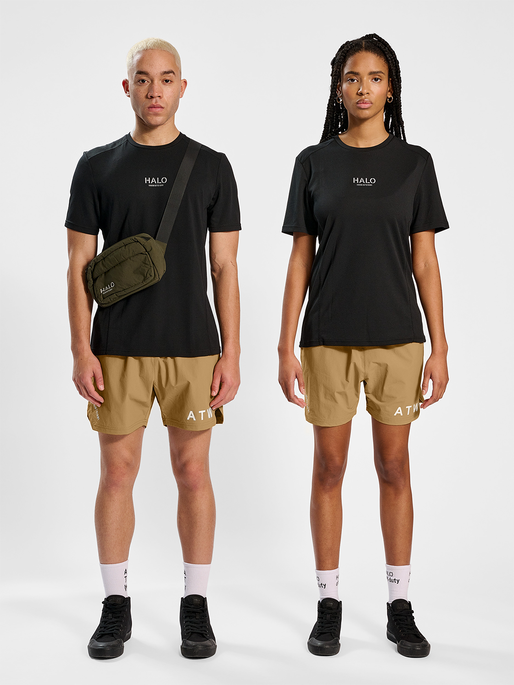 HALO SHORT, TOBACCO BROWN, model