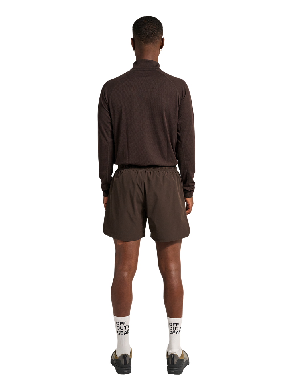 HALO SHORTS, CHOCOLATE TORTE, model