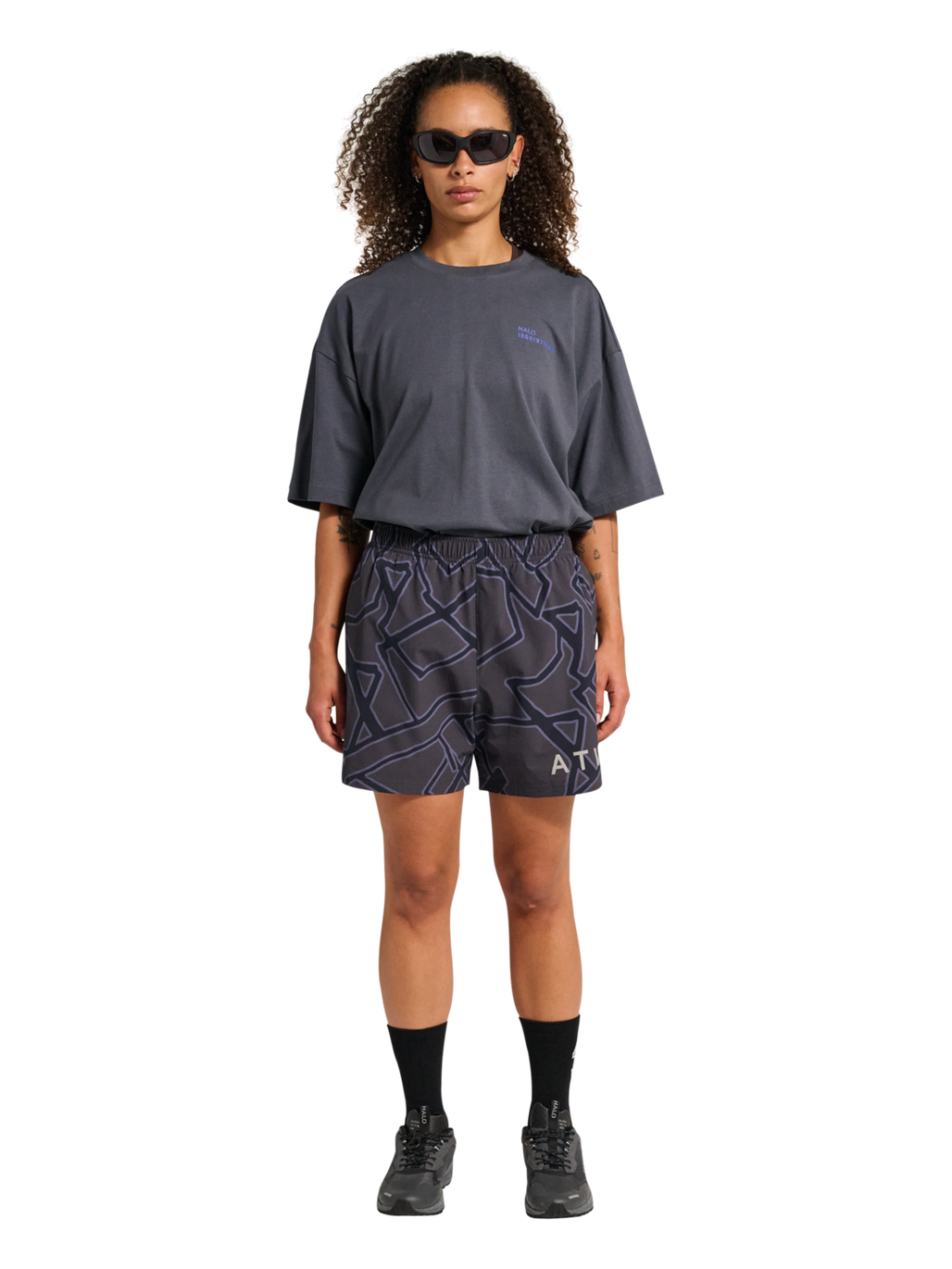 HALO SHORTS, TURBULENCE, model