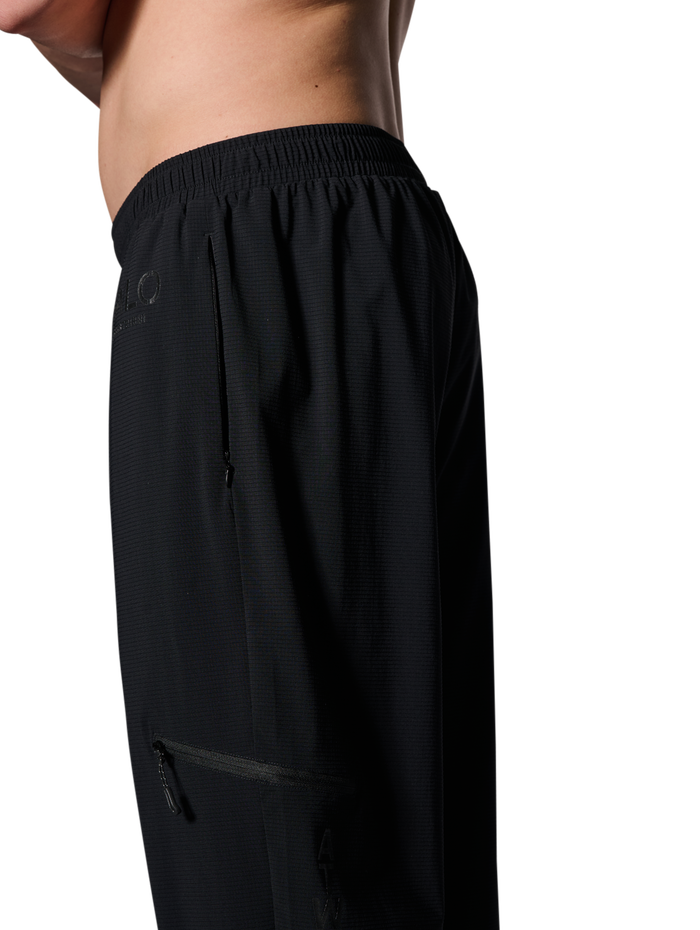 HALO AIRBORNE PANTS, BLACK, model