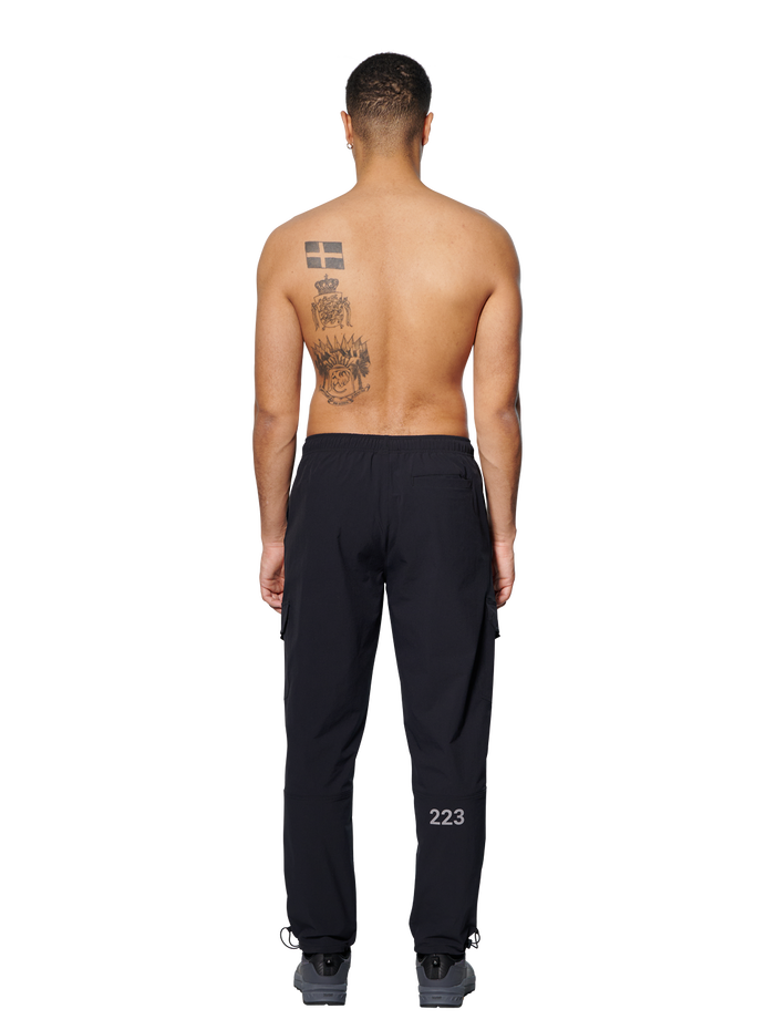 HALO TRAIL PANTS, BLACK, model