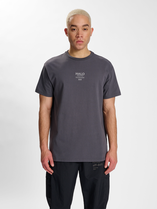 HALO HEAVY GRAPHIC T-SHIRT 223 ATW, BLACKENED PEARL, model