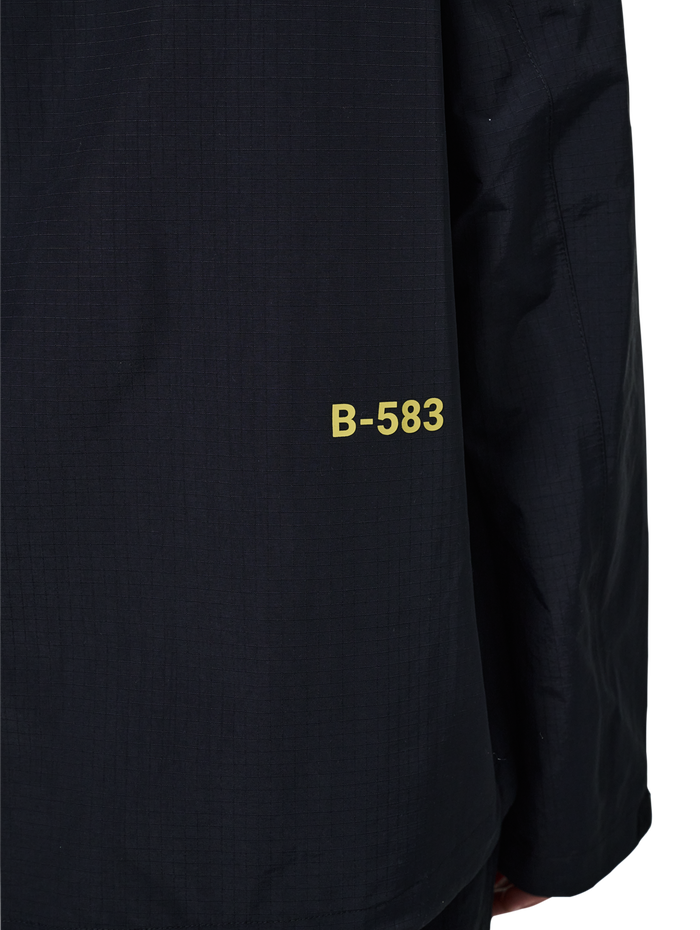 HALO ASSET JACKET, BLACK, model