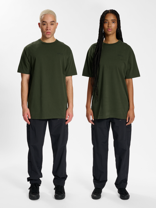 HALO HEAVY GRAPHIC T-SHIRT ATW, FOREST NIGHT, model