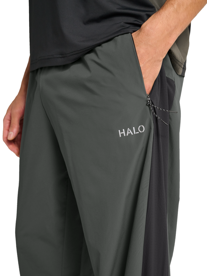 HALO DIVISION PANTS, GUNMETAL, model
