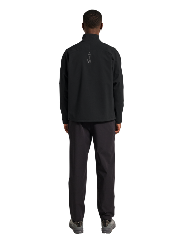 HALO ELITE SOFTSHELL JACKET, BLACK, model