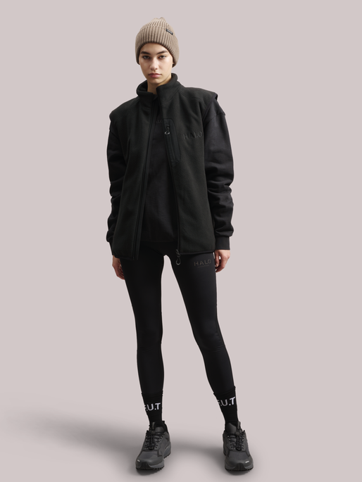 HALO TEDDY FLEECE VEST, BLACK, model