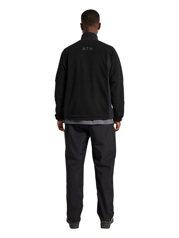 HALO WINDPROOF TEDDYFLEECE JACKET, BLACK, model