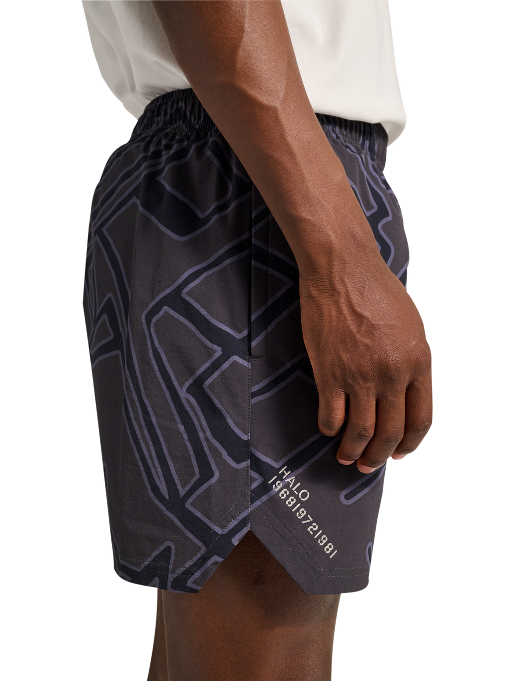 HALO SHORTS, TURBULENCE, model