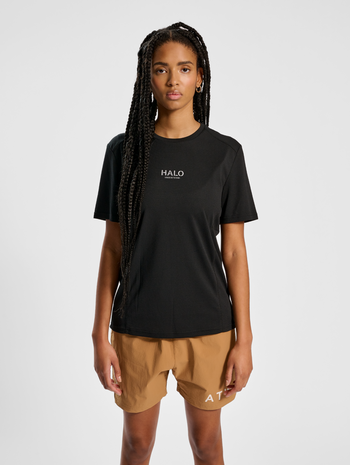 HALO SORONA TRAINING T-SHIRT, BLACK, model