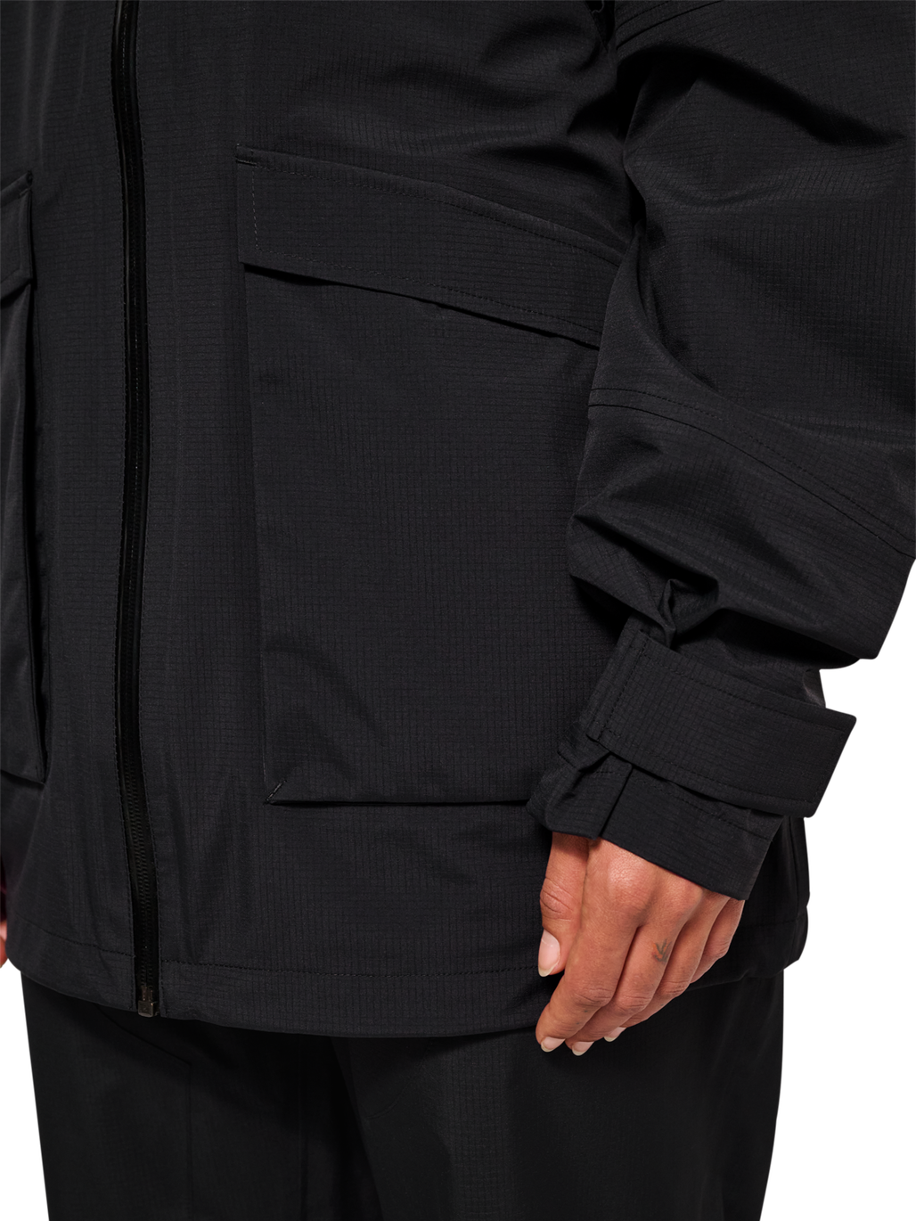 HALO GHOST SHELL JACKET, BLACK, model