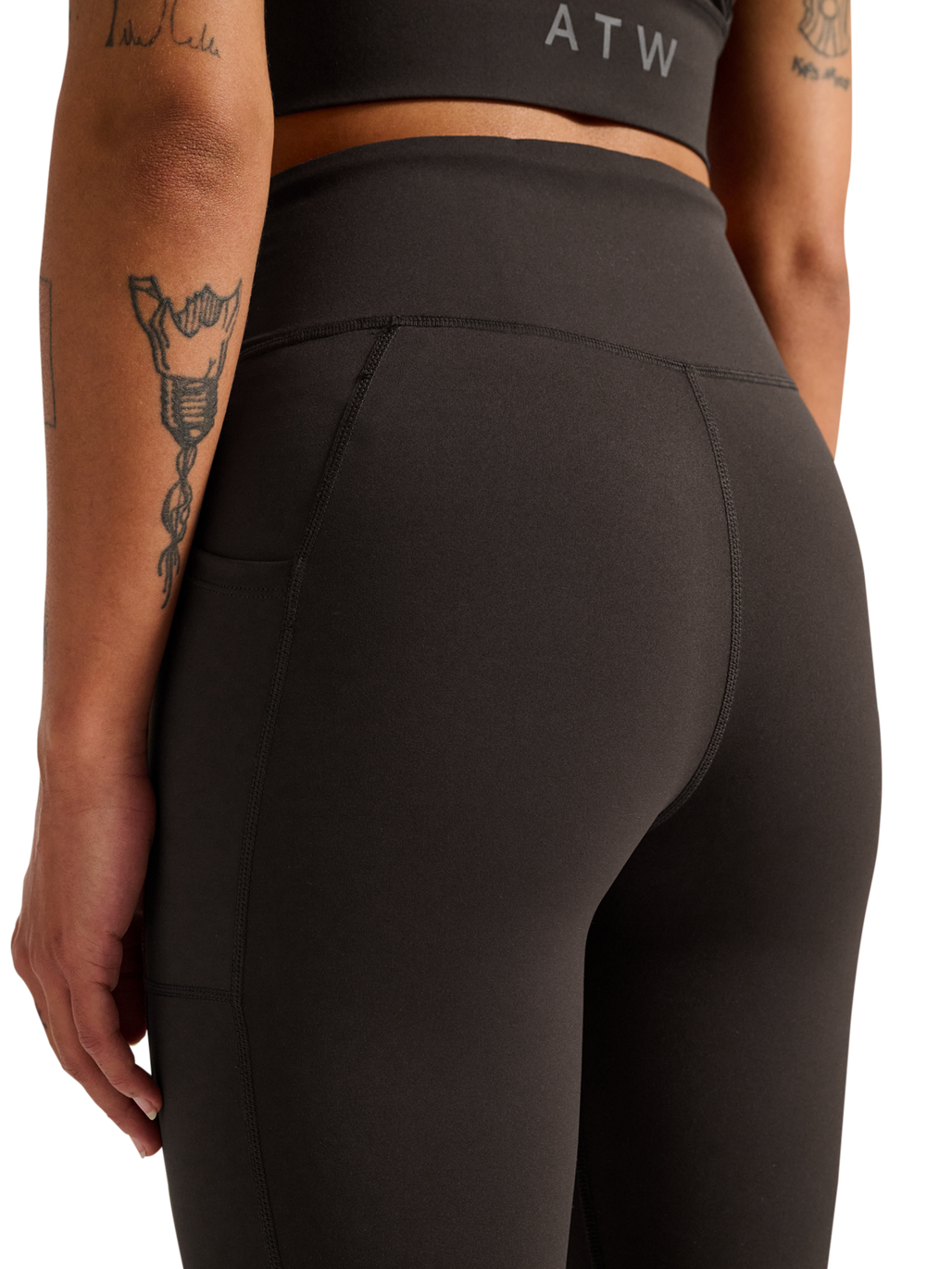HALO WOMEN TRAINING TIGHTS, CHOCOLATE TORTE, model