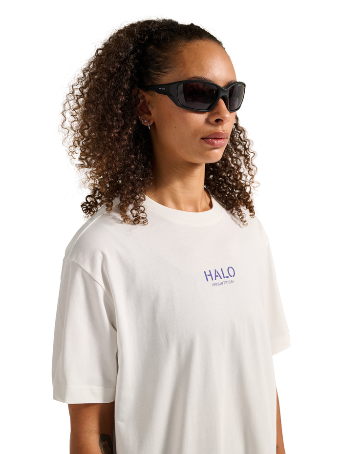 HALO GRAPHIC T-SHIRT, MARSHMALLOW, model