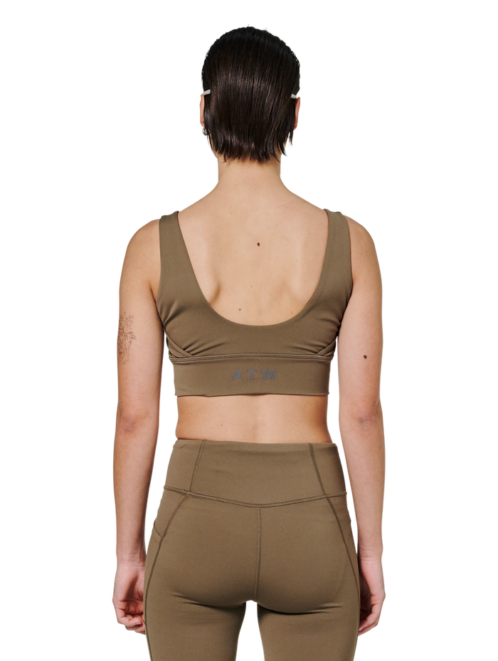 HALO WOMEN TRAINING BRA, CHOCOLATE CHIP, model