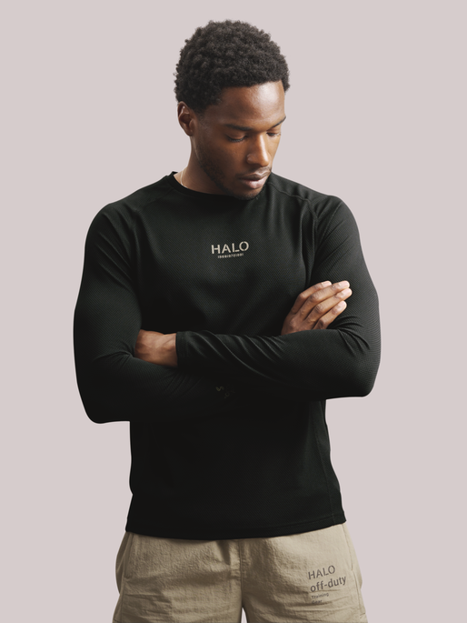 HALO SORONA TRAINING L/S T-SHIRT, BLACK, model