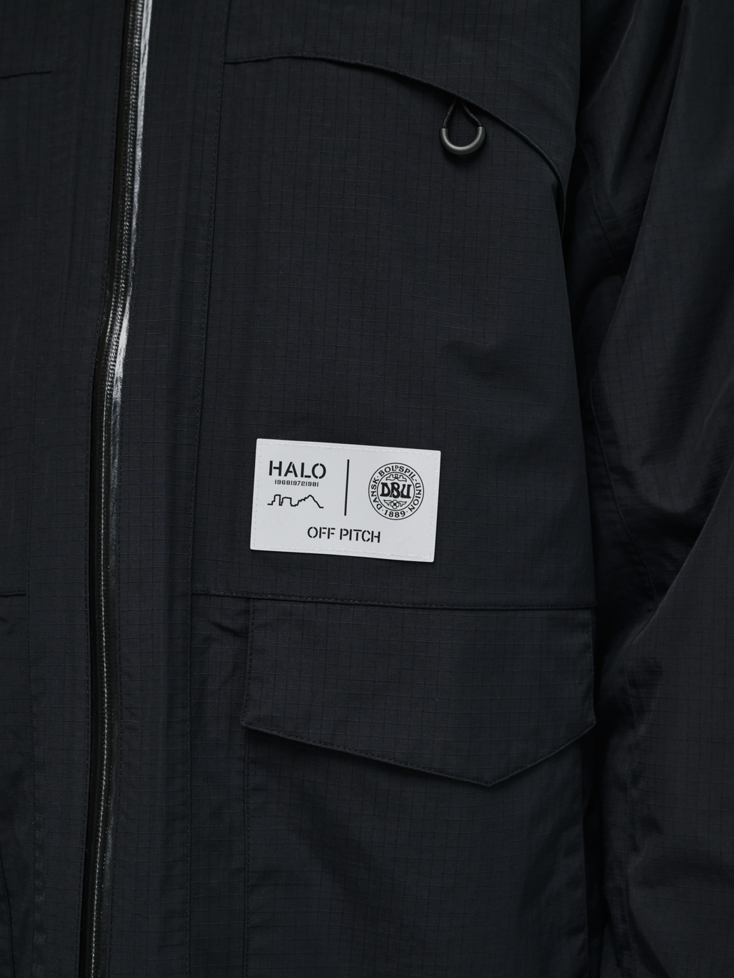 HALO DBU ASSET JACKET, BLACK, model