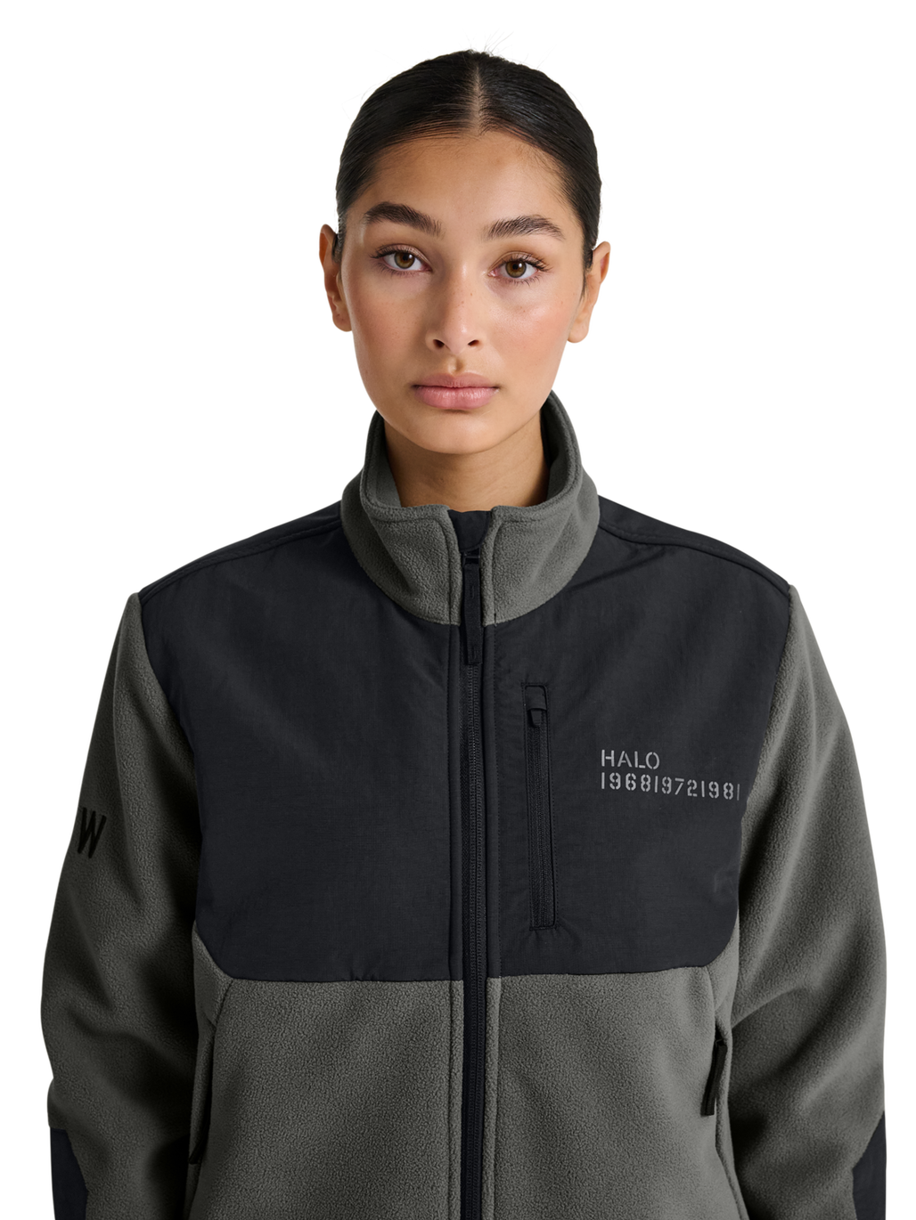 HALO BLOCKED ZIP FLEECE, GUNMETAL, model