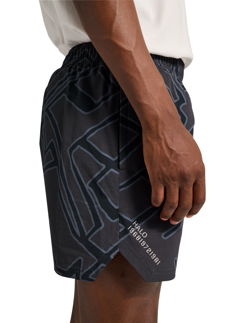 HALO SHORTS, TURBULENCE, model