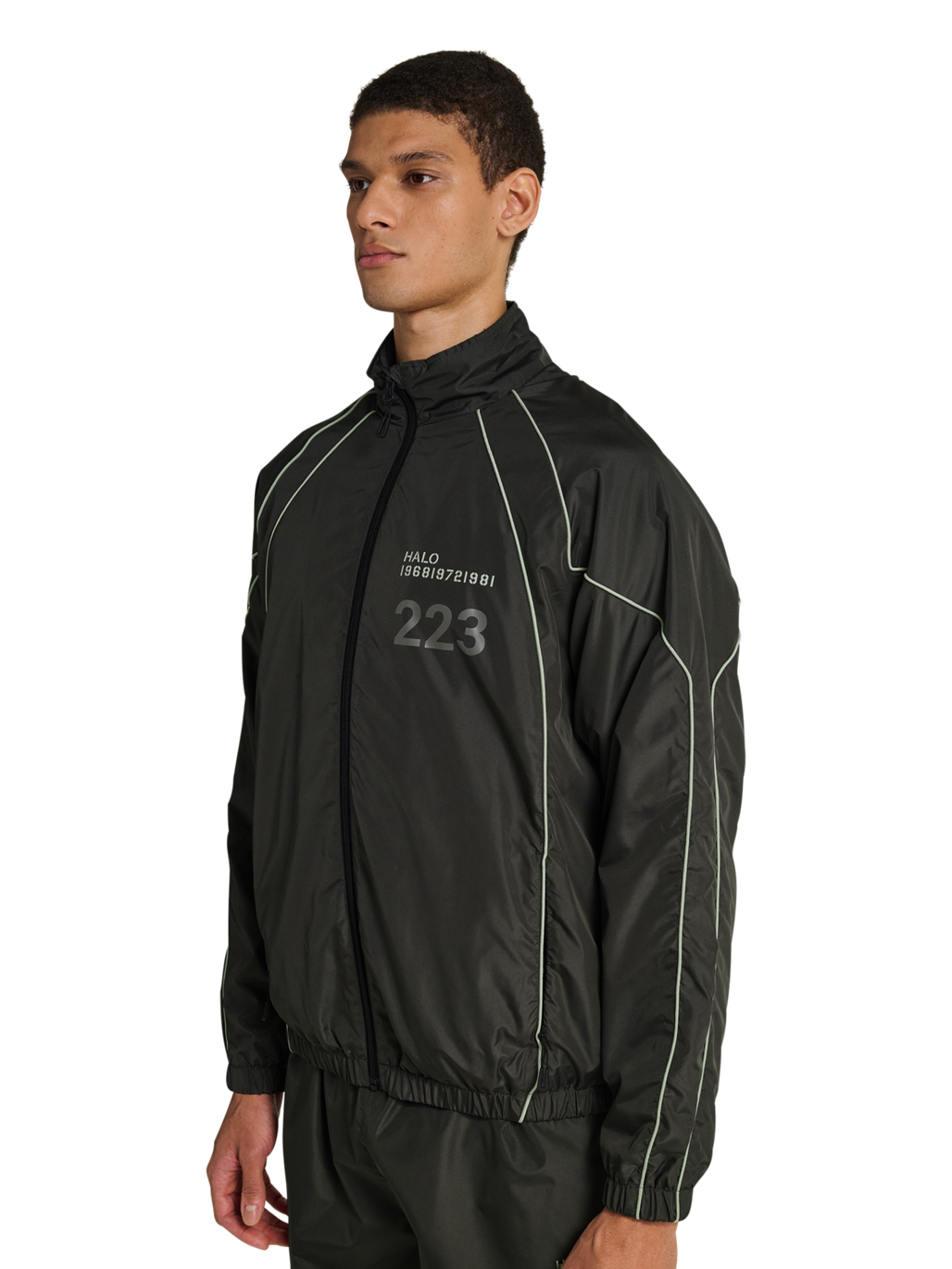 HALO STEEL TRACKSUIT JACKET, RAVEN, model