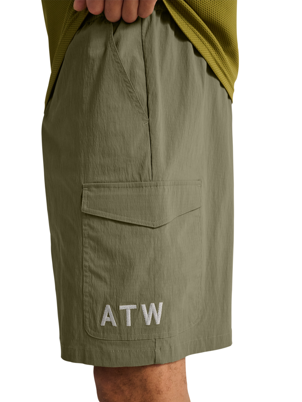 HALO NOVA SHORTS, MERMAID, model