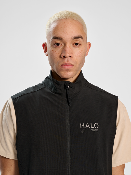 HALO TECH VEST, BLACK, model