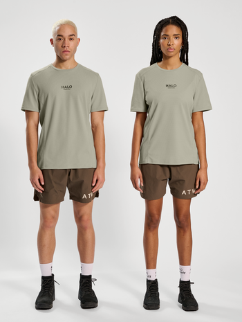 HALO SORONA TRAINING T-SHIRT, OYSTER GRAY, model