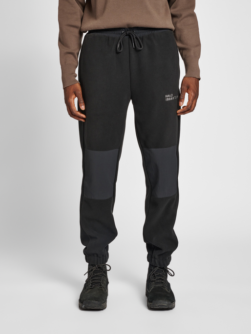 HALO FLEECE PANTS, BLACK, model