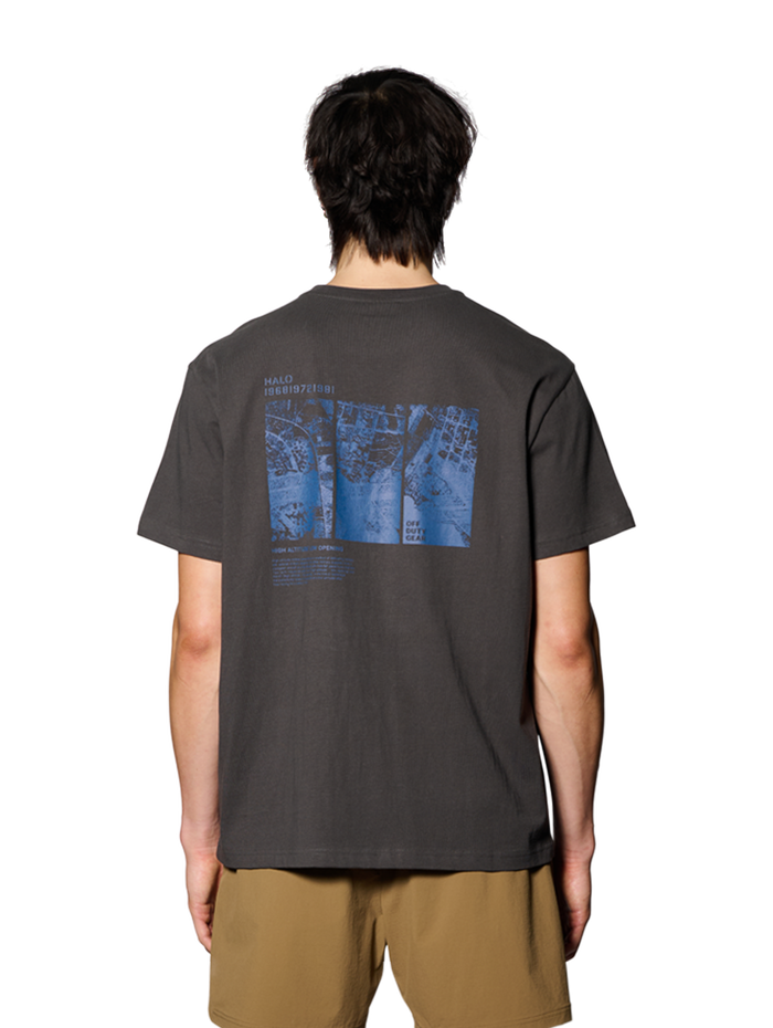 HALO MAP T-SHIRT, RAVEN, model