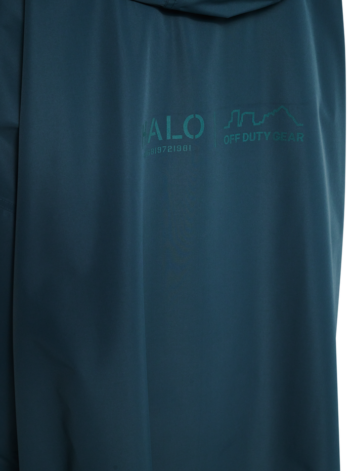HALO RAINCOVER, DARK SLATE, model