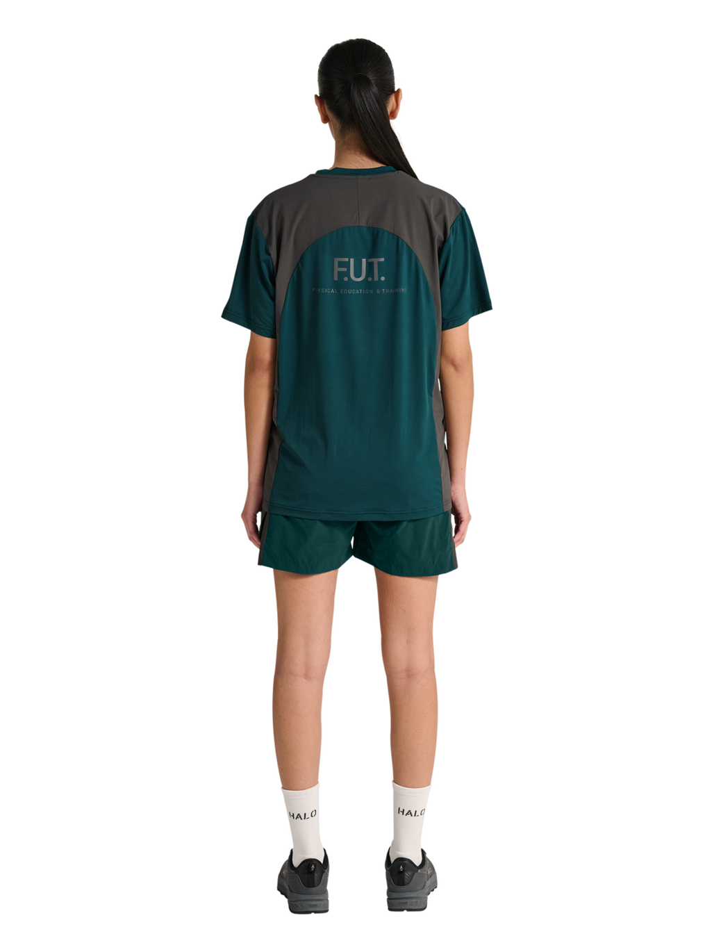 HALO DIVISION T-SHIRT, SEA MOSS, model