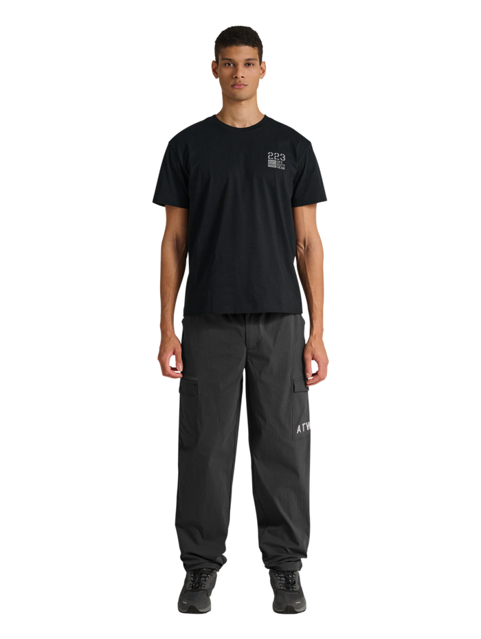 HALO NOVA PANTS, RAVEN, model