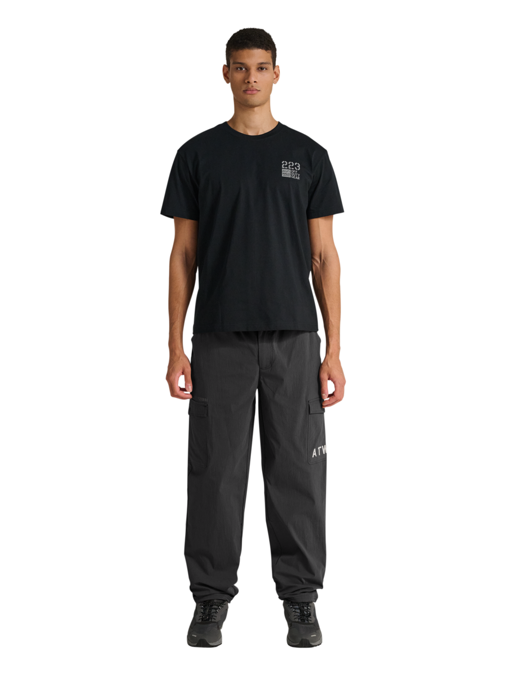 HALO NOVA PANTS, RAVEN, model